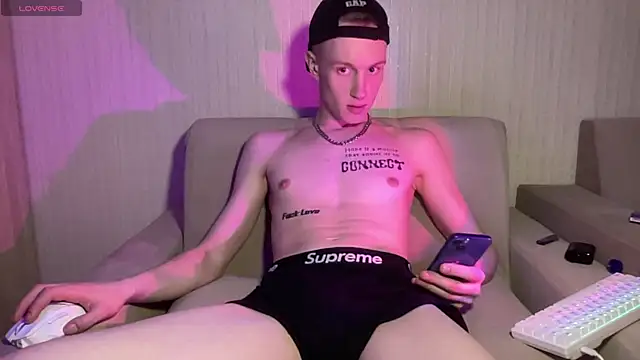 Travis_Gracile webcam