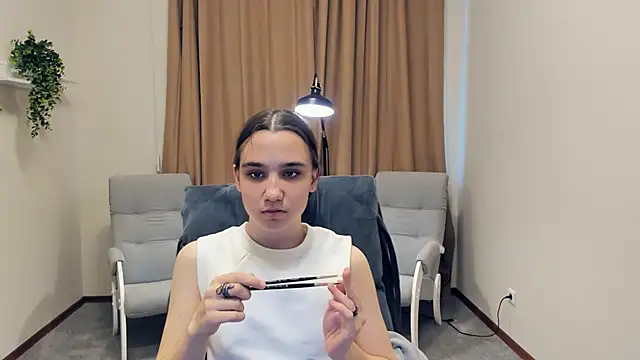 MarianHenaire webcam