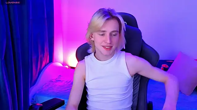 lucidangelok1 (M twink) - CUM SHOW