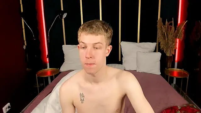 dylan_norton (M young) - CRAZY ASS SHOW