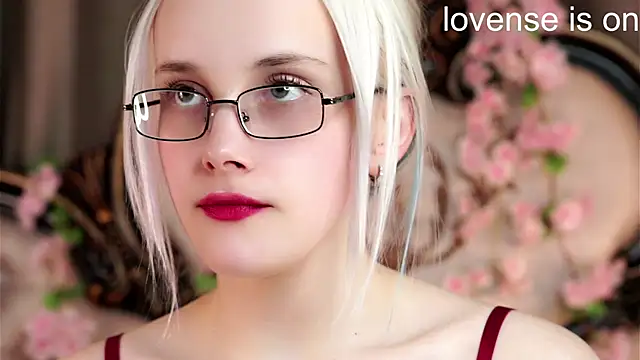 KirstinMcgeady webcam