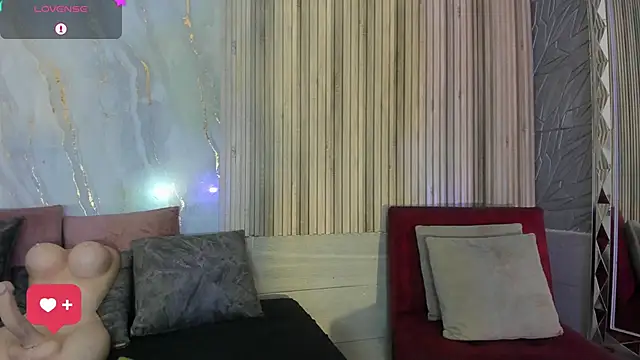 BriannaChelsea webcam