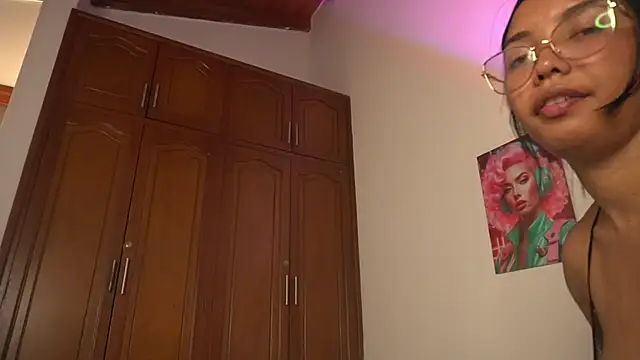 pocahotass_11 webcam