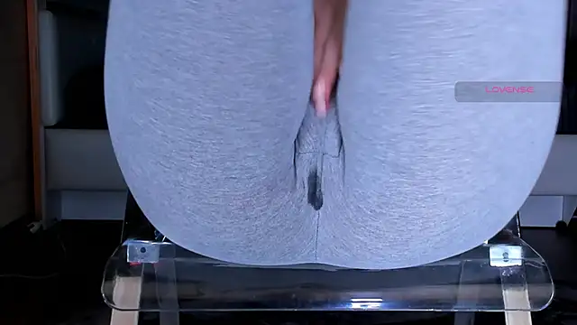 Cameltoe_squirt_inPants webcam