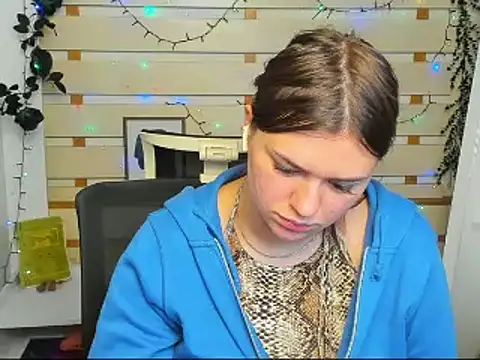 Josephine_Kiss webcam