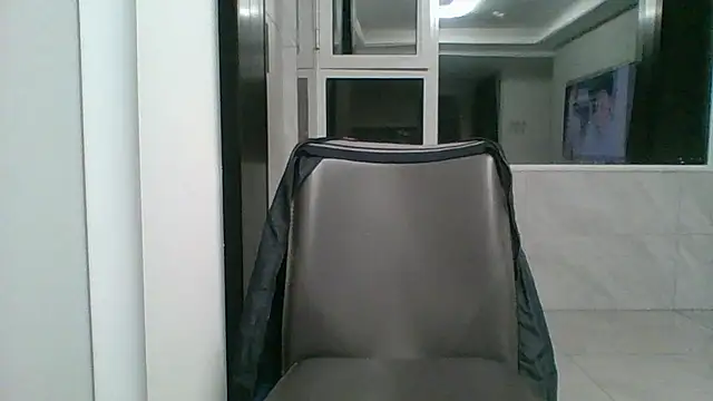 nole_china7 (Ask my age) - talk / fun / cum