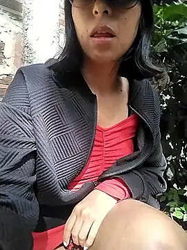 MirandaSingle webcam