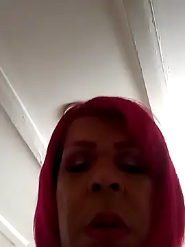 blondebitchlitle webcam