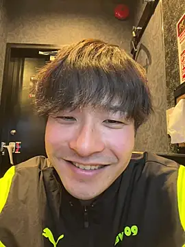 yuuki8910 Live Webcam on Stripchat