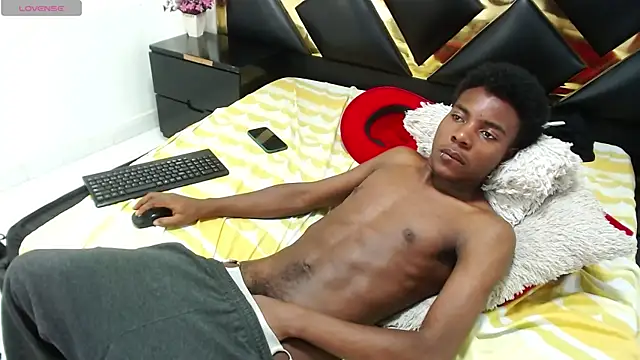 NoahJhonson69 webcam