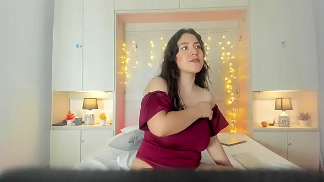 elarey_ - ElaRey_'s free webcam - UK Sex Cams