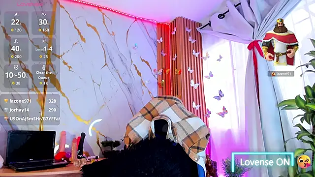 Dafne_kee live sex cam