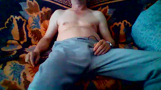 cumloverboyxx69 - Cumloverboyxx69's free webcam - UK Sex Cams