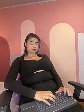 valeryboobs1 - ValeryBoobs1's free webcam - UK Sex Cams