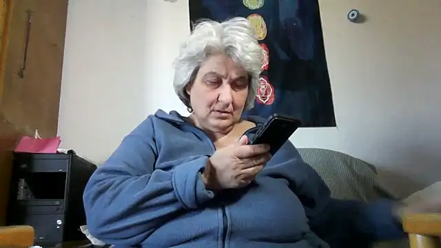 ExquisiteMature webcam