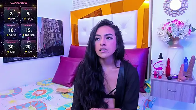 Leslie_Bussh_ webcam stripchat model stream image