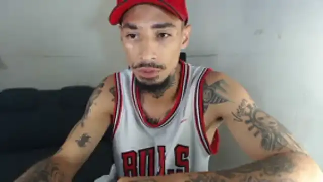 emiliano_hottt webcam