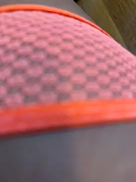 Hotmomcheckk_ webcam