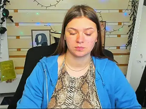 Josephine_Kiss webcam