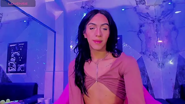 Isabella_stanford2's room