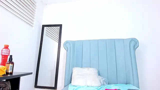 Cleopatra_Trans webcam