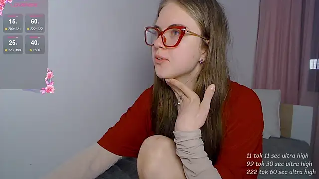 sarah_hs - Sarah_HS's free webcam - UK Sex Cams