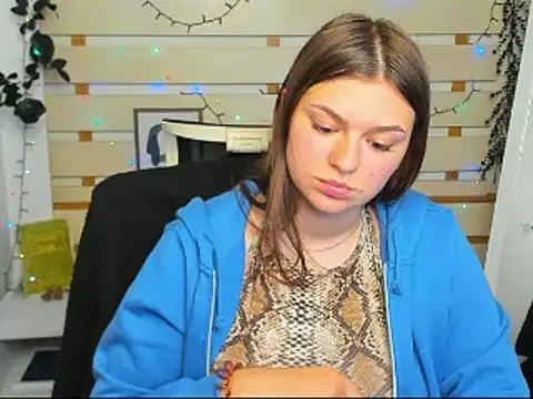 Josephine_Kiss webcam