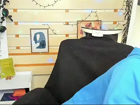 Josephine_Kiss webcam