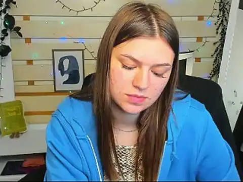 Josephine_Kiss webcam