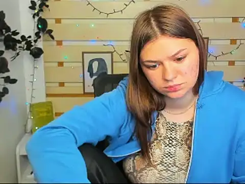 Josephine_Kiss webcam