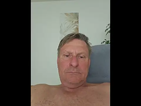 johnnym1 webcam