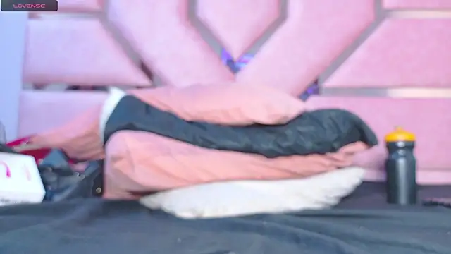 AngelineJolie webcam