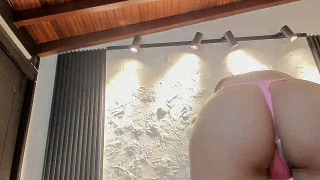 joselin_rouse webcam