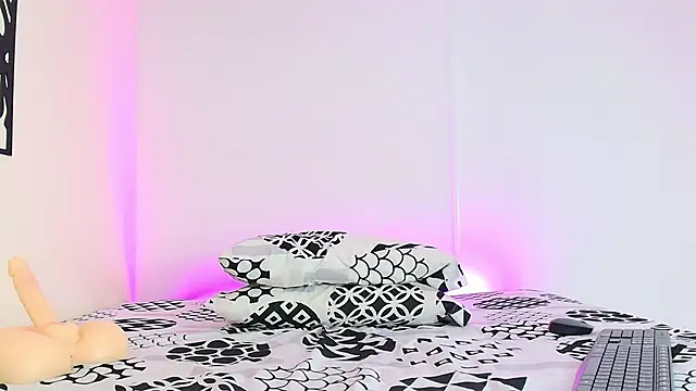 Carolina_Blaire webcam