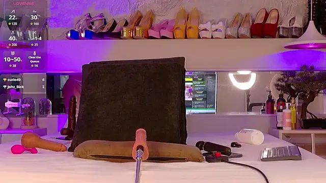 Natashaa-bluer webcam