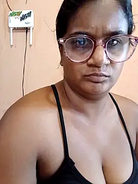 indianstrawberrylips4u webcam