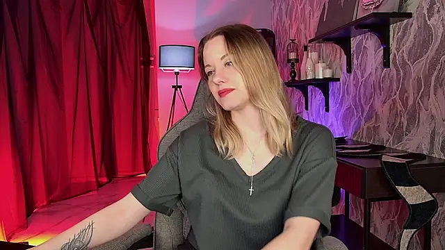 VireliaMoonfall webcam