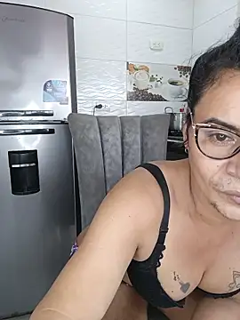 zamara_and_erik webcam