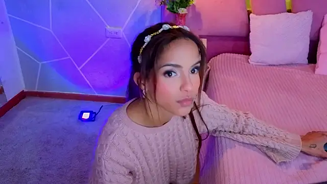 emmycortez - EmmyCortez's free webcam - UK Sex Cams