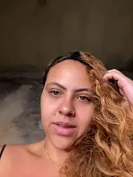 Chloe_Leaozinho webcam