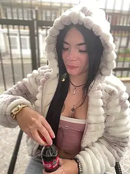 PamelaJonsom_ webcam