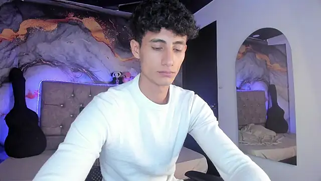 MaxiimoRomano_ webcam