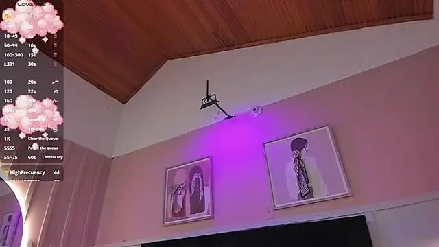 elodie_walker webcam