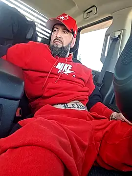 Beardedtattood webcam