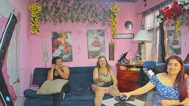 lesbiancuple webcam