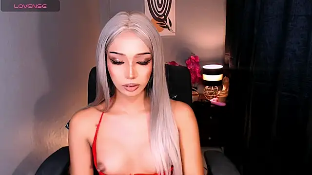 xUrGoddess_islaCumsAlotx webcam