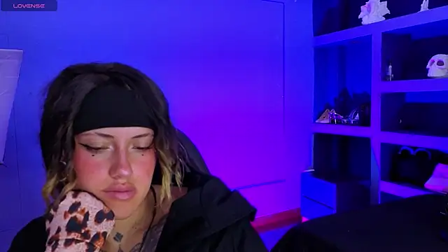 _sharlotte777 webcam