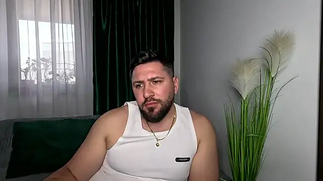 Gold_Alpha_Boy webcam