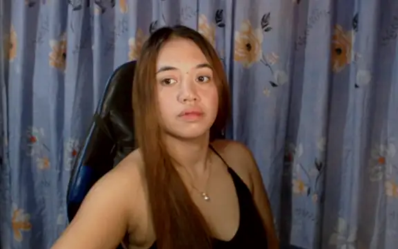 urlover_mae26 webcam