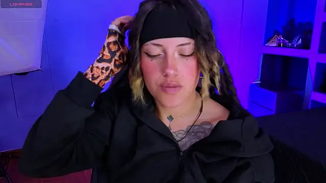 _sharlotte777 webcam